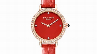 Lola Rose小紅表全新上市，成就春節(jié)必備單品