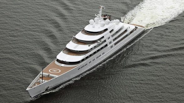 世界最大私人游艇阿扎姆號：全球最大最快的超豪華游艇