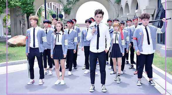 從前嫌棄的校服褲，現(xiàn)在卻成了火遍大江南北爆款？原來是你不會搭