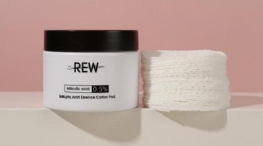 REW水楊酸棉片，打造刷酸后的蛋白肌
