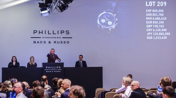 朗格1815計(jì)時(shí)腕表“漢普頓宮”特別款以1,058,500瑞士法郎成交，創(chuàng)下歷史拍賣紀(jì)錄