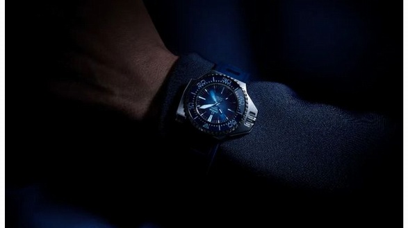 男人愛冒險(xiǎn)，得入一只歐米茄海馬系列潛水表