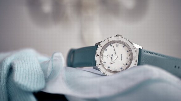 一表三“戴”，切換隨心 和庫克船長一起 過一個松弛假期