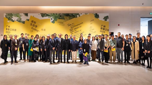 “廣州影像三年展 2025 ”啟幕：以 “感知生態(tài)學(xué)” 重構(gòu)數(shù)字時(shí)代的視覺對(duì)話