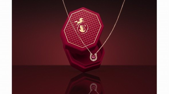 駿馬奔騰，鴻運開年 施華洛世奇發(fā)布馬年特別款系列新品